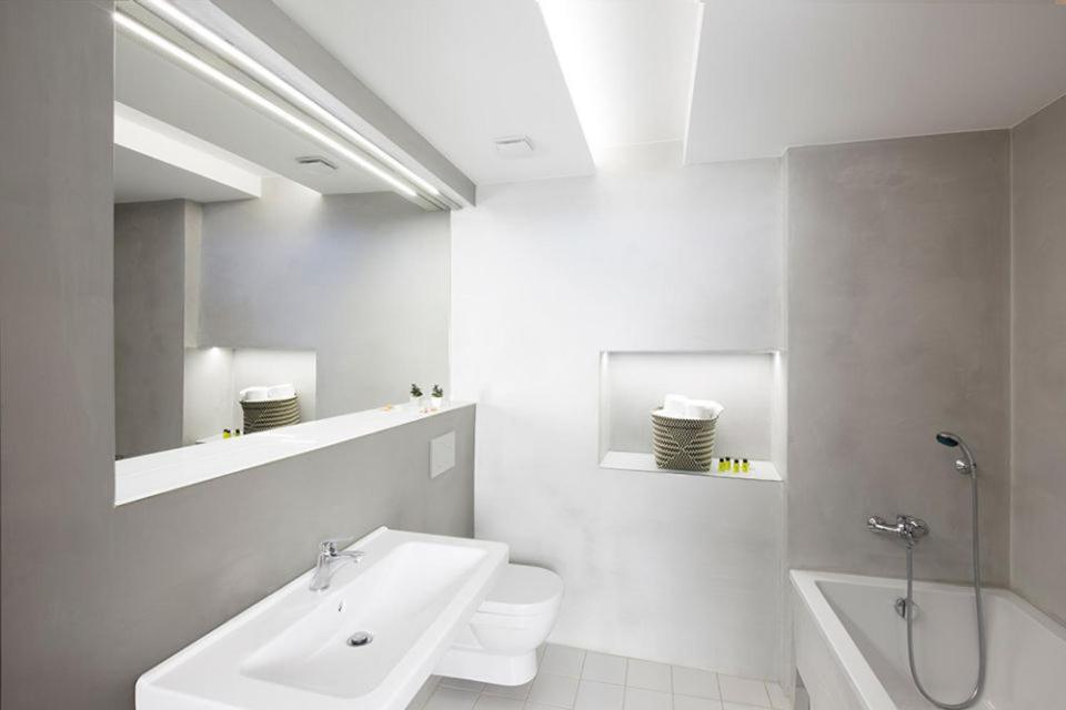 Hotel 100 Pardubice Dış mekan fotoğraf